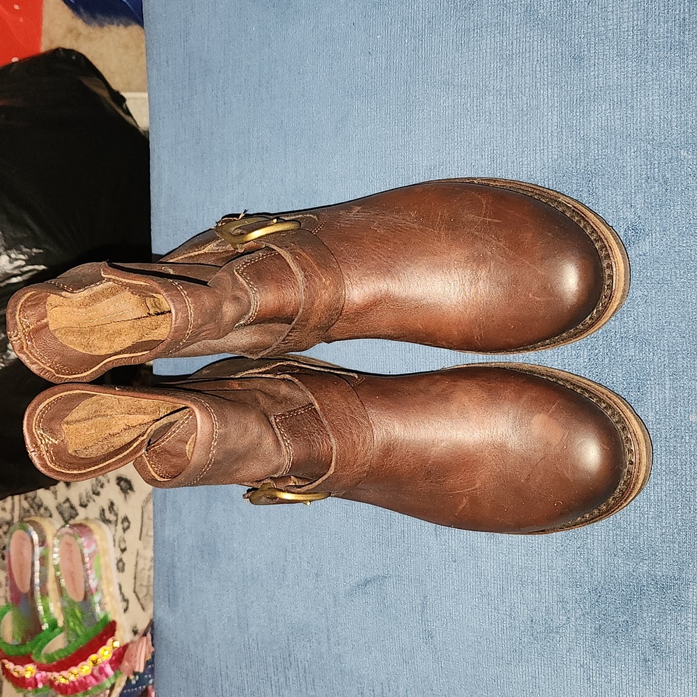 Frye Veronica Redwood size 6